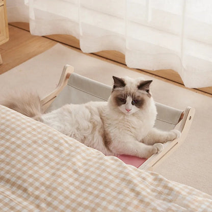 Cama de Madeira Ajustável para Gatos